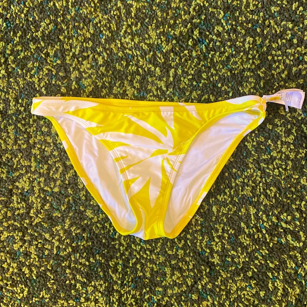 Tropical design, white and yellow Lole Rio Bikini Bottom